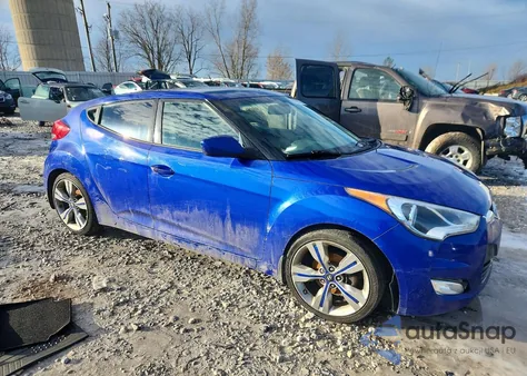 2013 Hyundai Veloster z USA, uszkodzony, nr VIN KMHTC6AD8DU107414